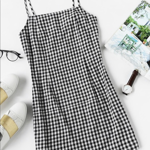 SHEIN Dresses & Skirts - NWOT gingham dress